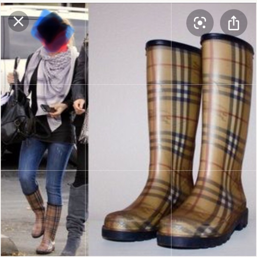 Unisex Burberry rain boots